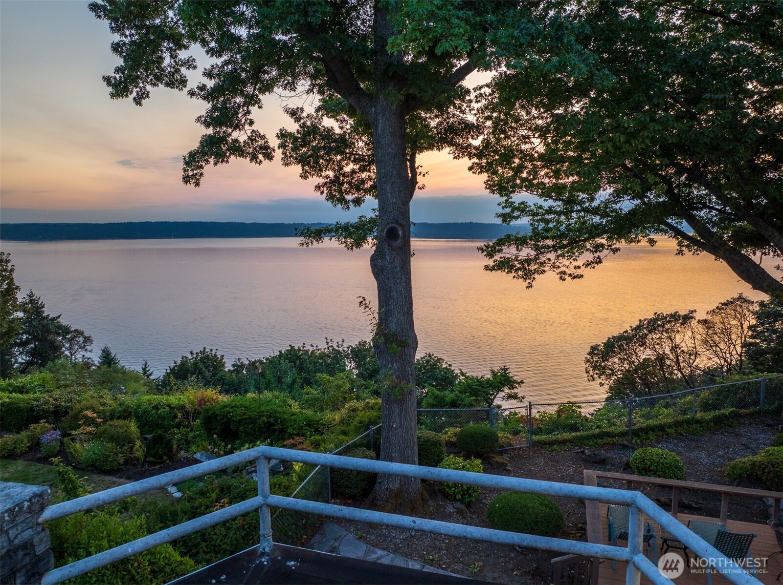 10445 Marine View Drive Southwest Seattle, WA 98146 - Photo 2 of 40