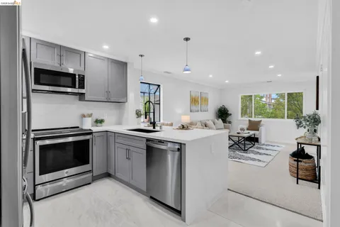 $368,000 | 210 Chatham Court, Pacheco, CA 94553