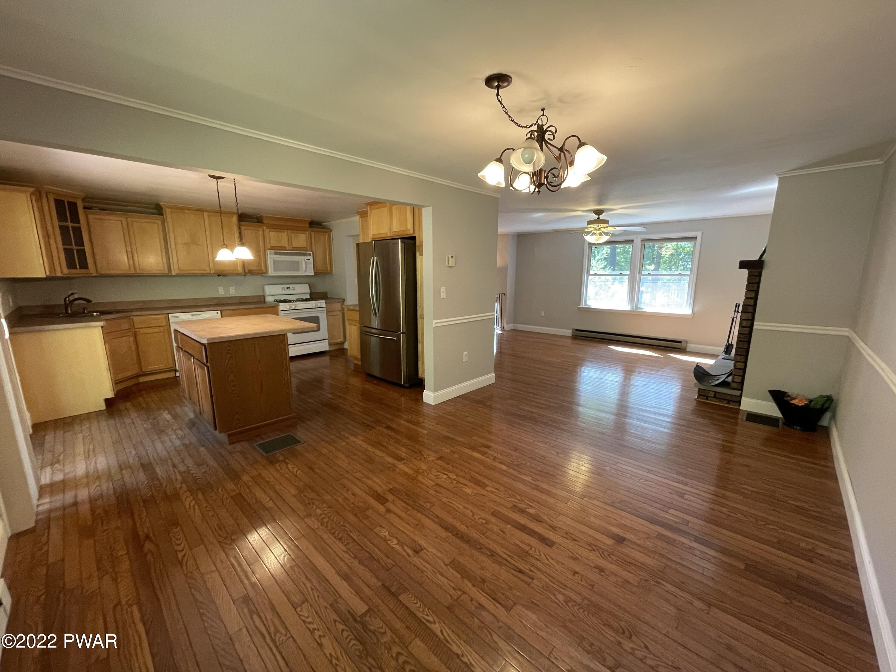128 Husson Road Milford, PA 18337 - Photo 8 of 28 Living/Dining/Kitchen