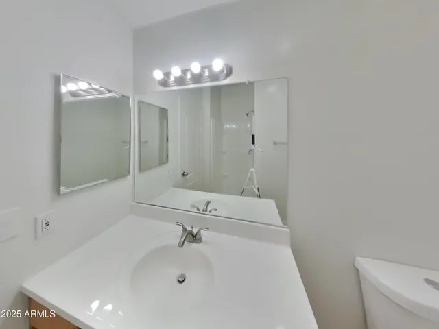 $1,599 | 17610 North 17th Place, Unit 21, Phoenix, AZ 85022