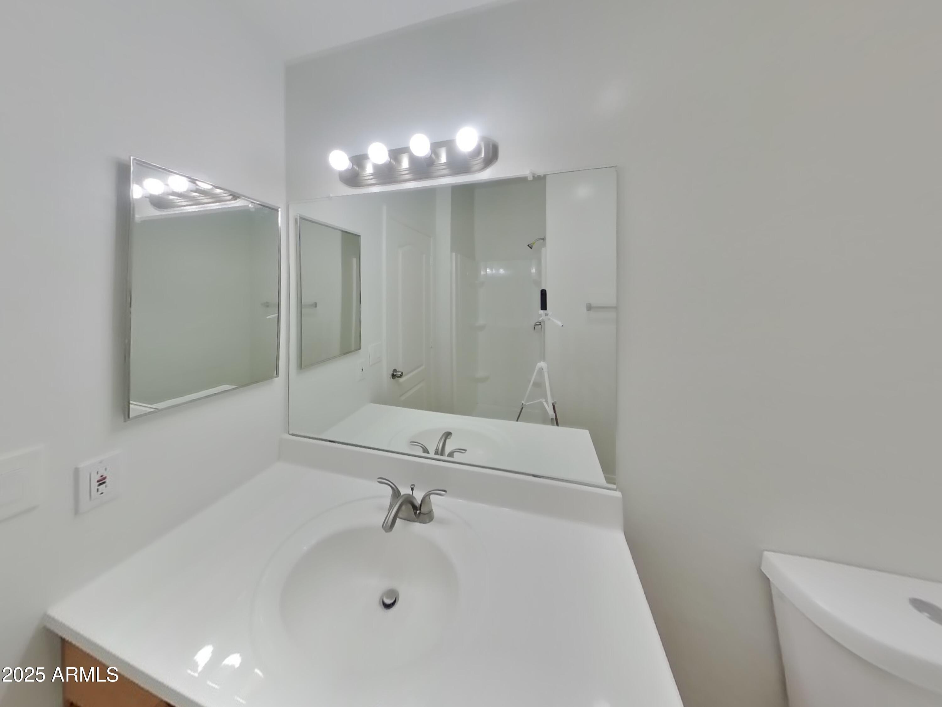 17610 North 17th Place, Unit 21 Phoenix, AZ 85022 - Photo 9 of 15 8_Image_NaVAB8MdjW