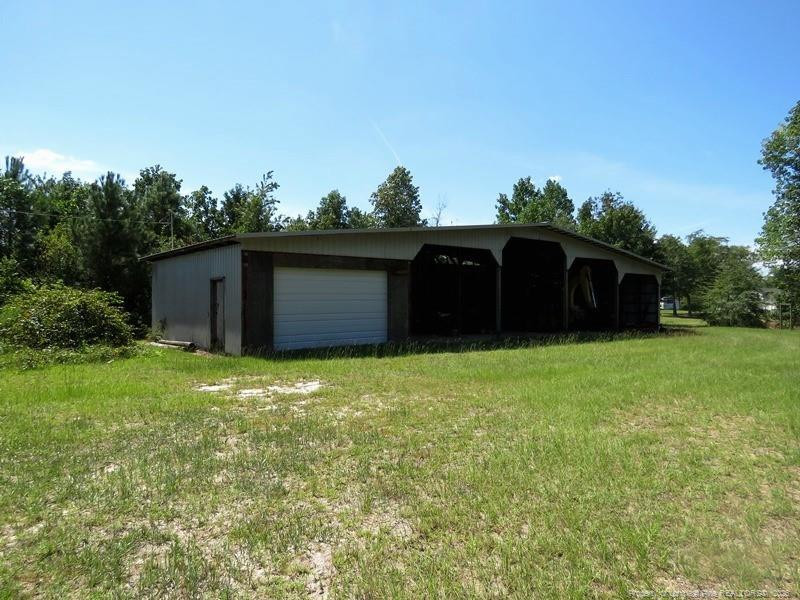4512 Tobacco Road Orrum, NC 28369 - Photo 16 of 45