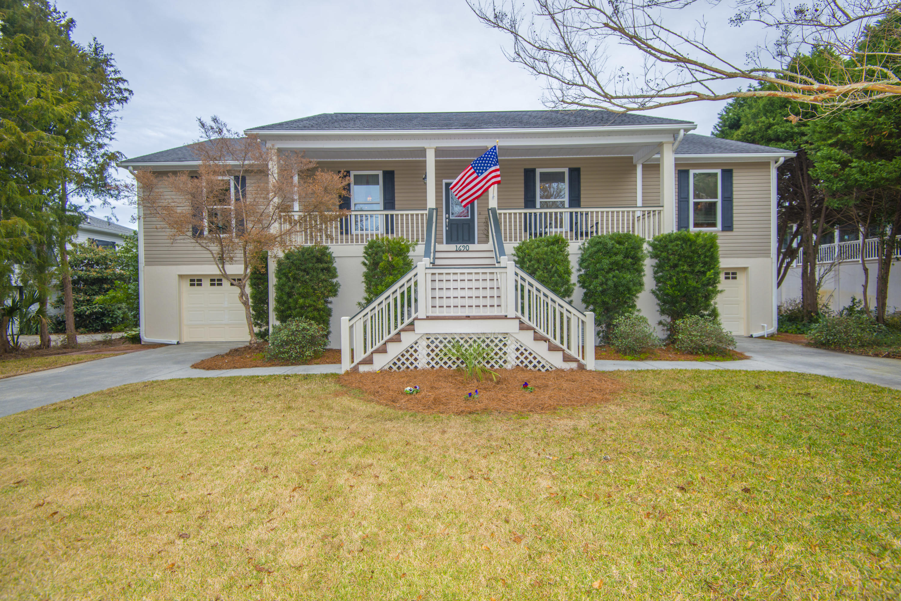 1690 Tower Battery Road Charleston, SC 29412 - Photo 3 of 73 _DSC2535