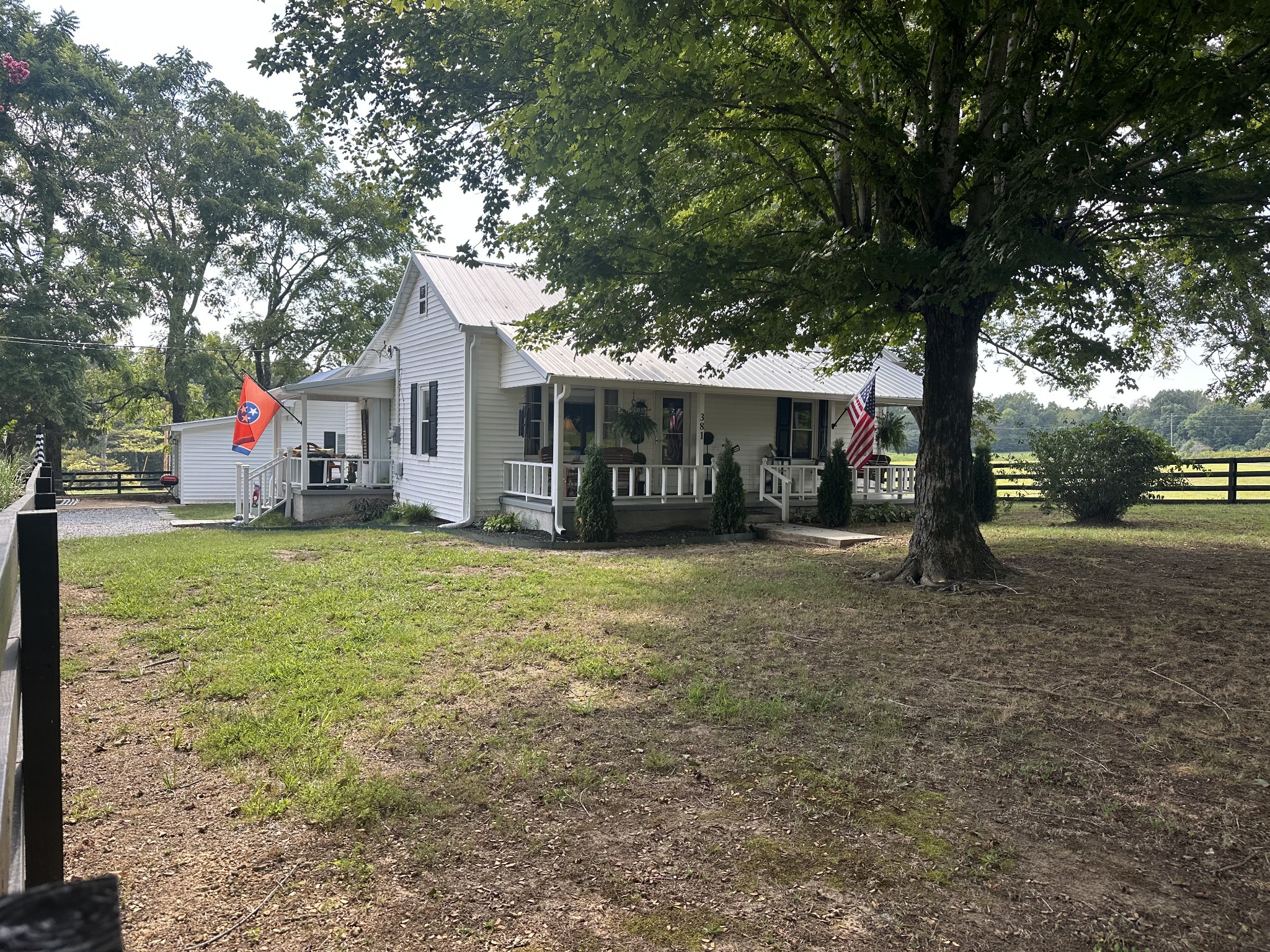 381 Busby Road Loretto, TN 38469 - Photo 3 of 29