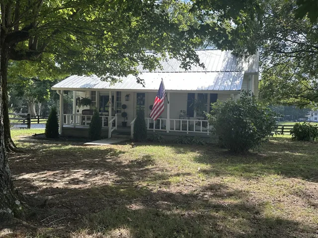 $219,900 | 381 Busby Road, Loretto, TN 38469