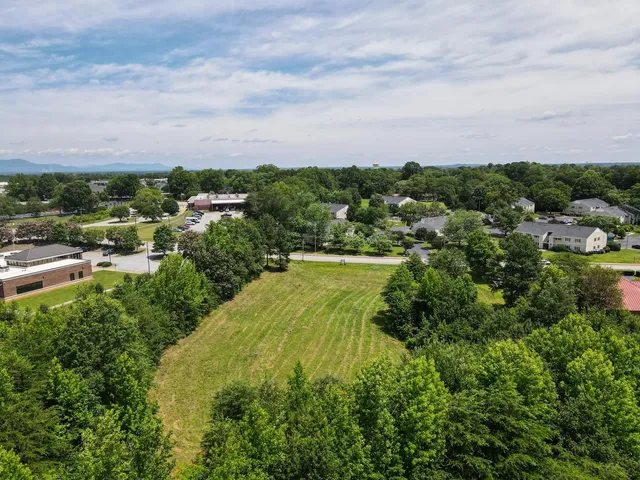 $575,000 | 457 B Pennsylvania Avenue, Greer, SC 29650