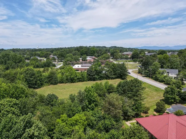 $575,000 | 457 B Pennsylvania Avenue, Greer, SC 29650