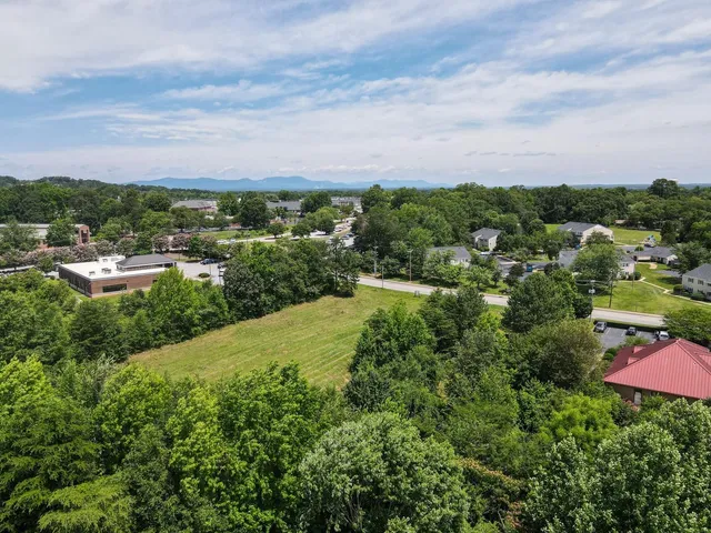 $575,000 | 457 B Pennsylvania Avenue, Greer, SC 29650