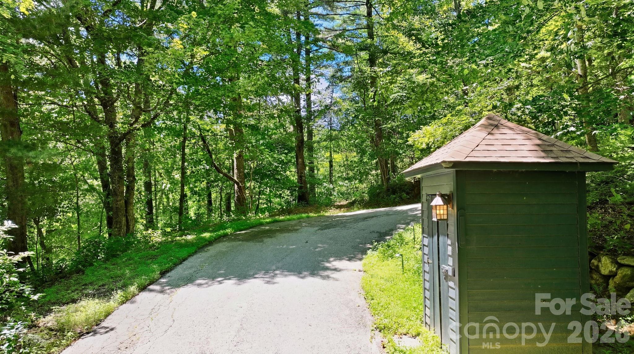 3819 Flat Mountain Road Highlands, NC 28741 - Photo 3 of 48