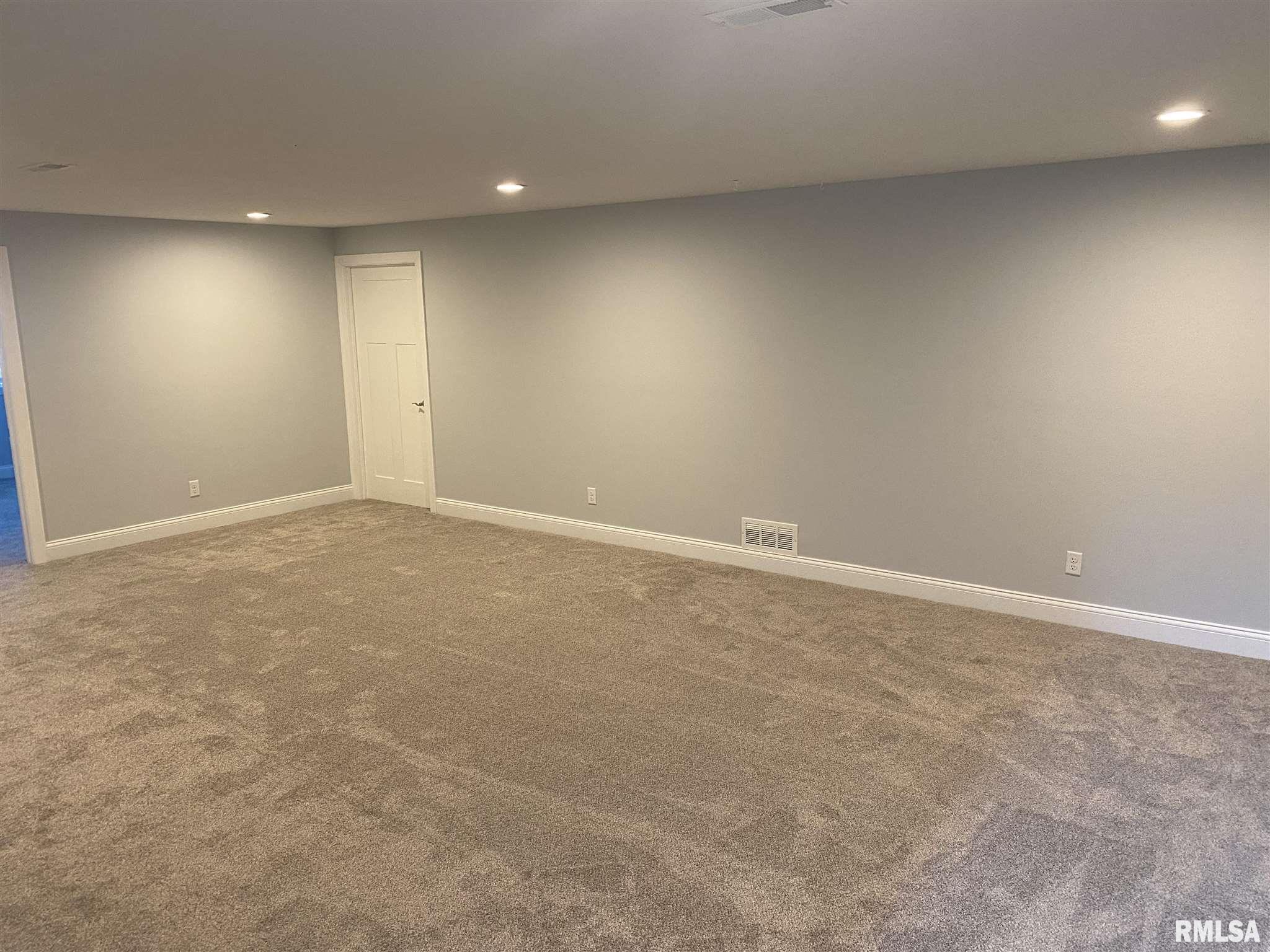 420 Fitzgerald Drive Springfield, IL 62711 - Photo 14 of 24 Gallery Image 14