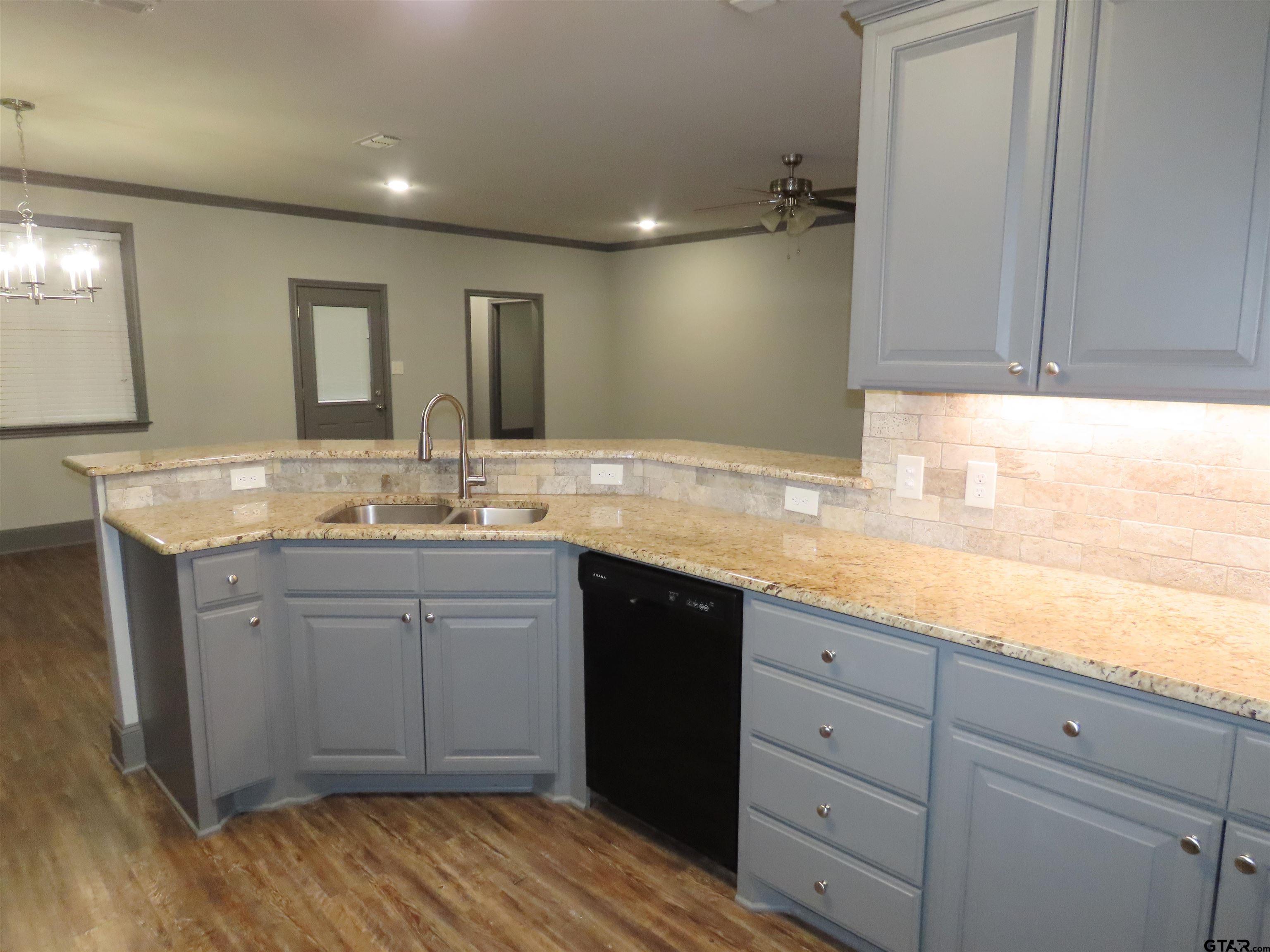 2528 Guinn Farms Road Tyler, TX 75707 - Photo 11 of 35