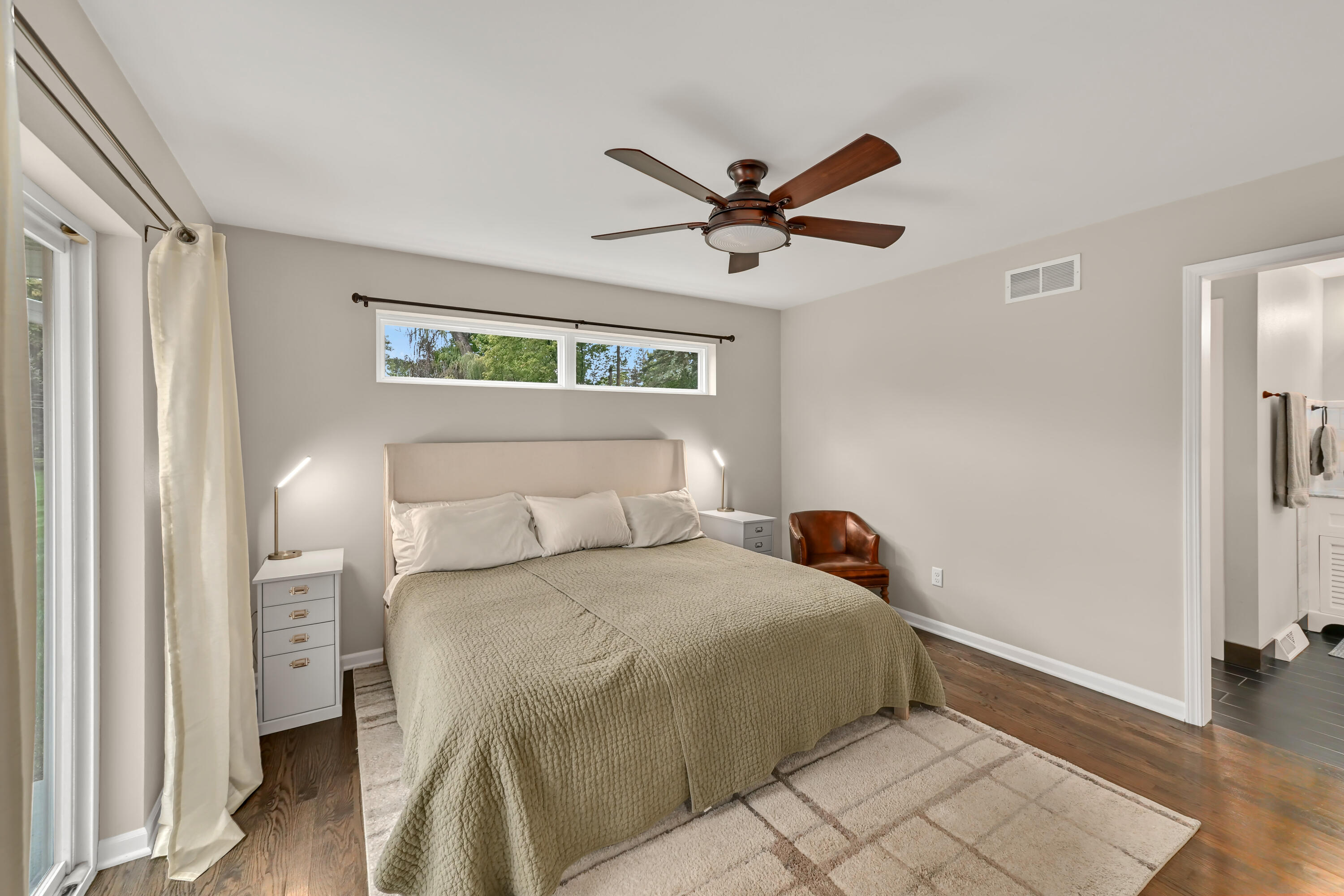 3035 Pilgrim Road Brookfield, WI 53005 - Photo 14 of 51 Primary Ensuite w/HWFs & WIC