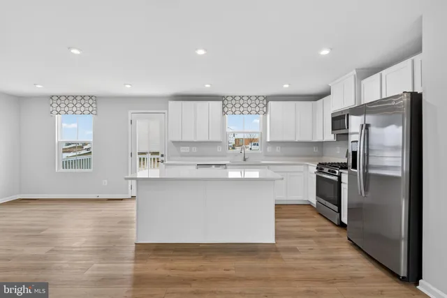 $449,900 | 328 Creekside Drive, New Providence, PA 17560