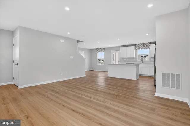 $449,900 | 328 Creekside Drive, New Providence, PA 17560