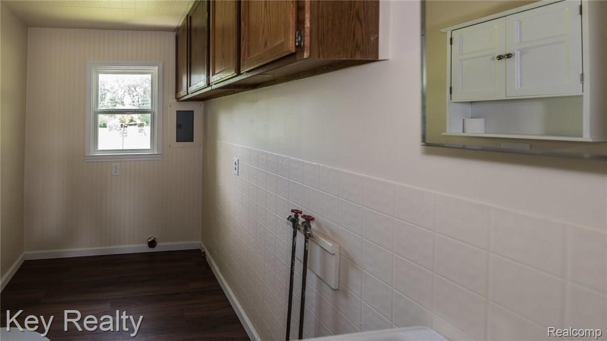 49626 Mott Road Canton, MI 48188 - Photo 25 of 35 22_8.jpg