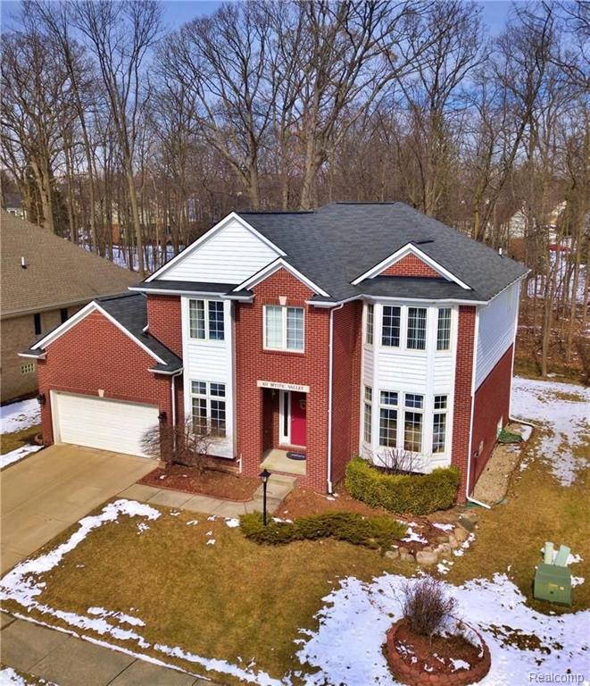 411 Mystic Valley Rochester Hills, MI 48307 - Photo 2 of 30