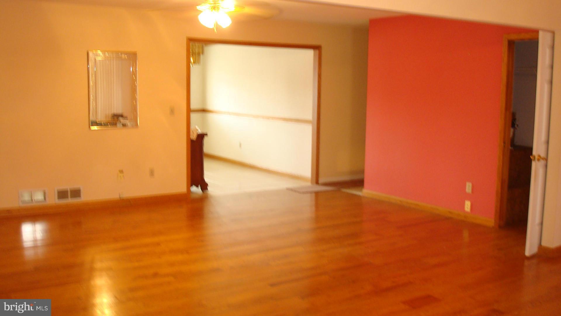 13904 Double Pine Road Flintstone, MD 21530 - Photo 6 of 16 Family Room