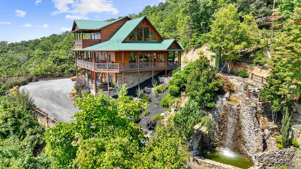 279 Rising Star Lane Mineral Bluff, GA 30559 - Photo 9 of 56