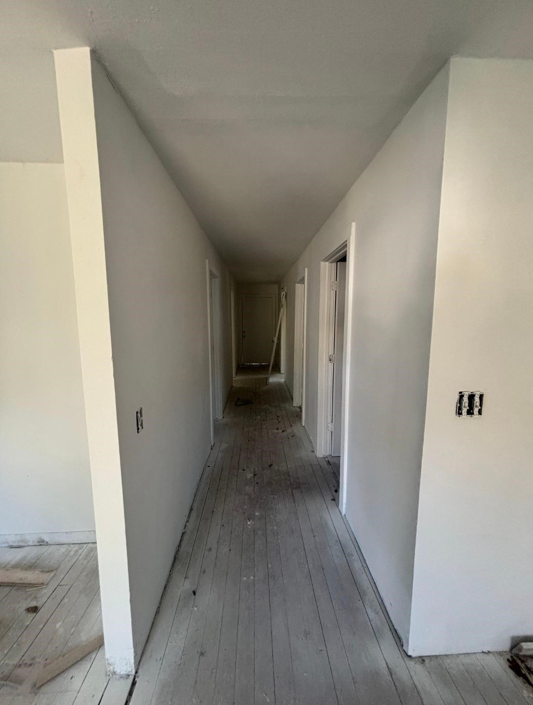 505 Washington Street Edna, TX 77957 - Photo 4 of 9 a view of a hallway