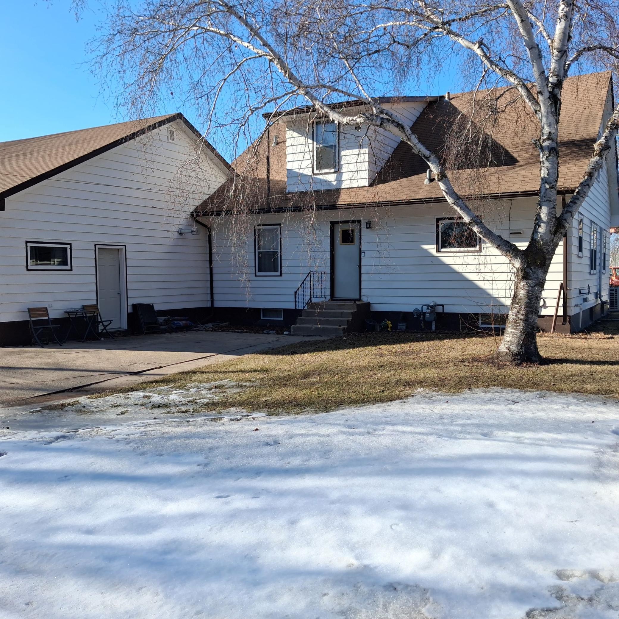 912 3rd Street Northeast Roseau, MN 56751 - Photo 13 of 25