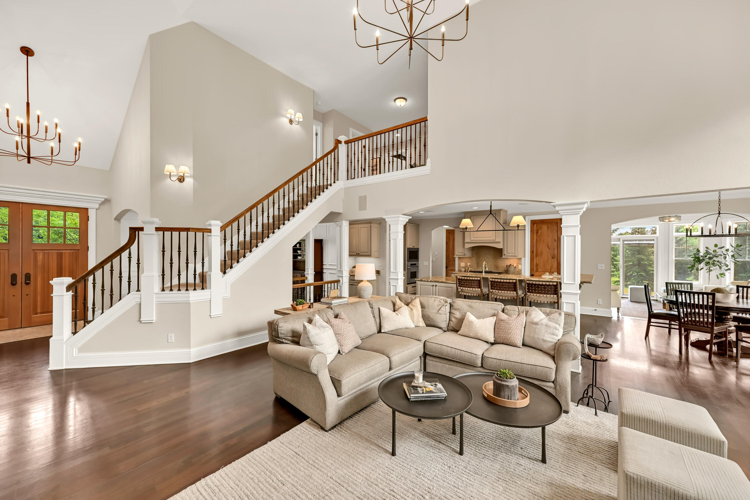 14165 North Pine Bluff Road Mequon, WI 53097 - Photo 6 of 60 DZ14165-22