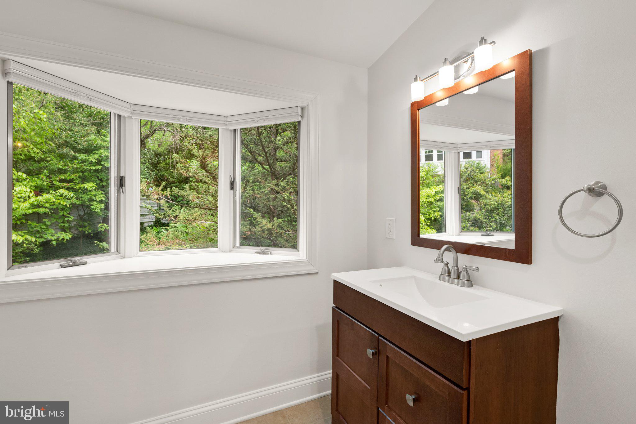 204 Parkside Road Silver Spring, MD 20910 - Photo 38 of 57