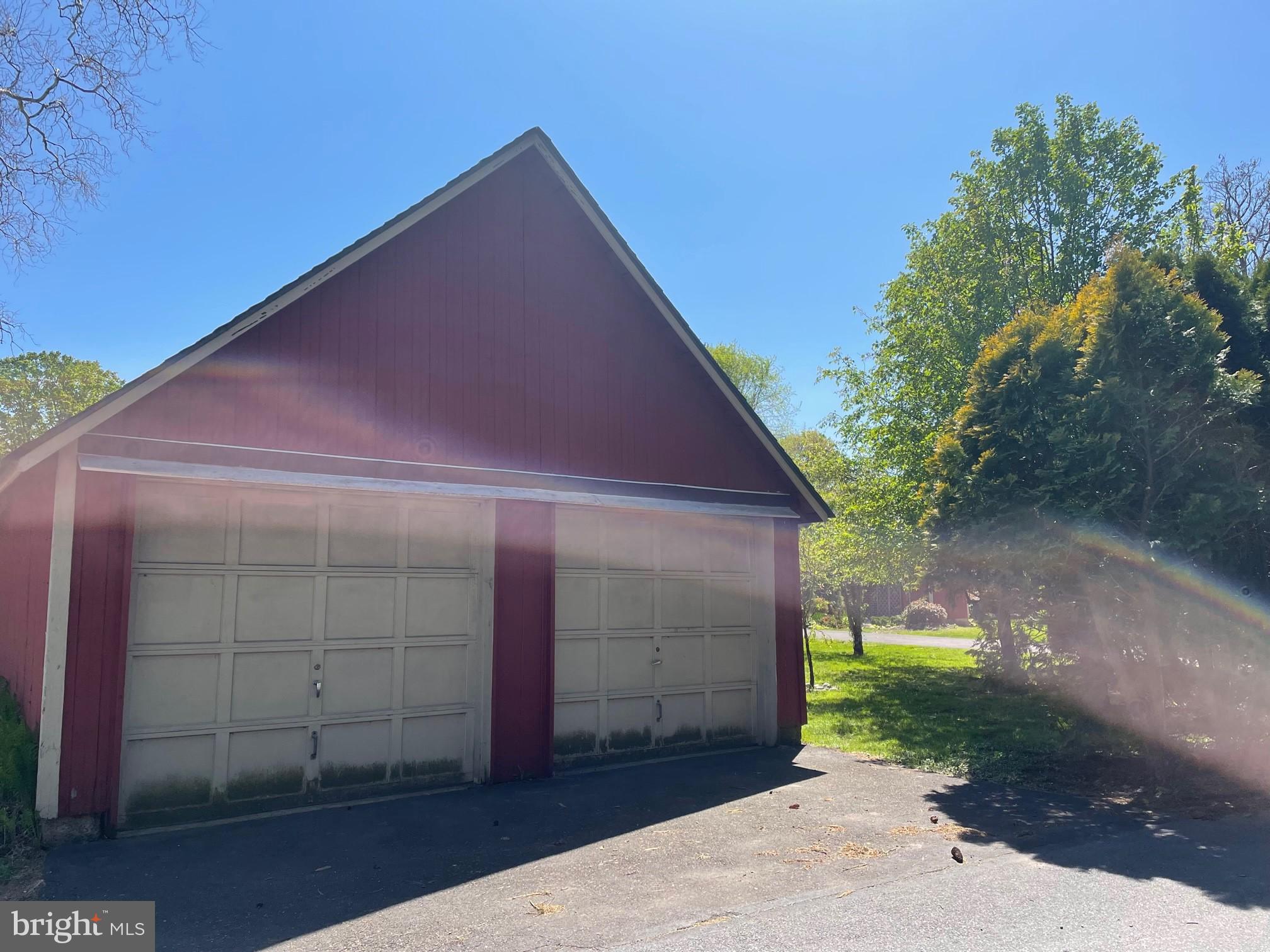 225 Linden Lane Riegelsville, PA 18077 - Photo 25 of 27 Detached garage