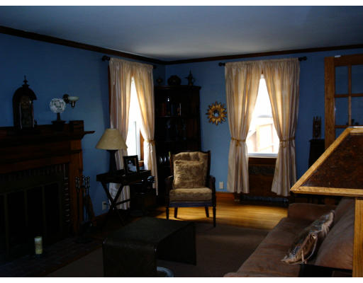 96 Marion Road Watertown, MA 02472 - Photo 5 of 13 Gallery Image 5