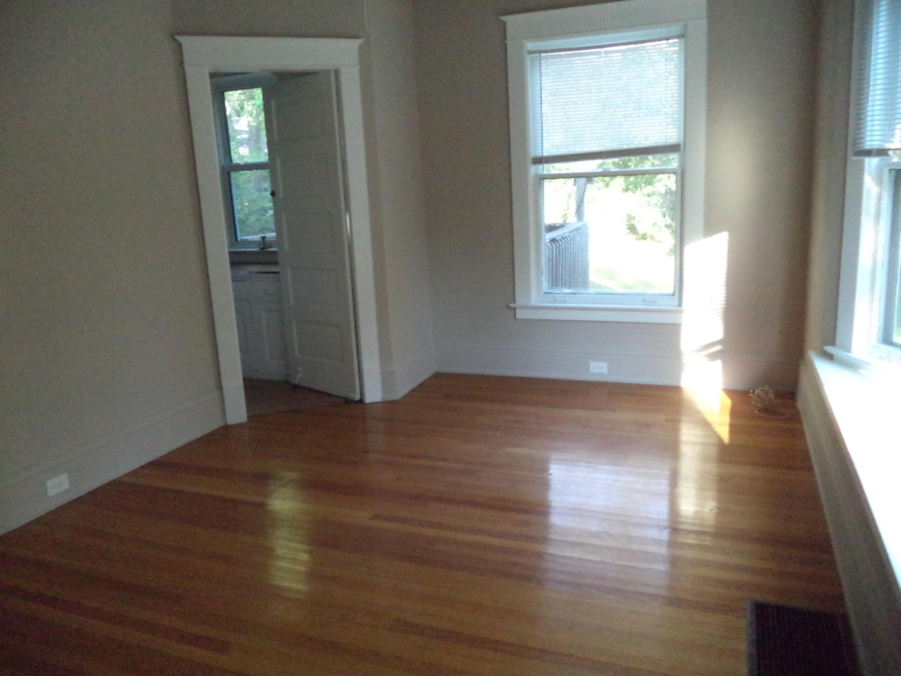 1640 5th Street Muskegon, MI 49441 - Photo 4 of 26 DSC04261