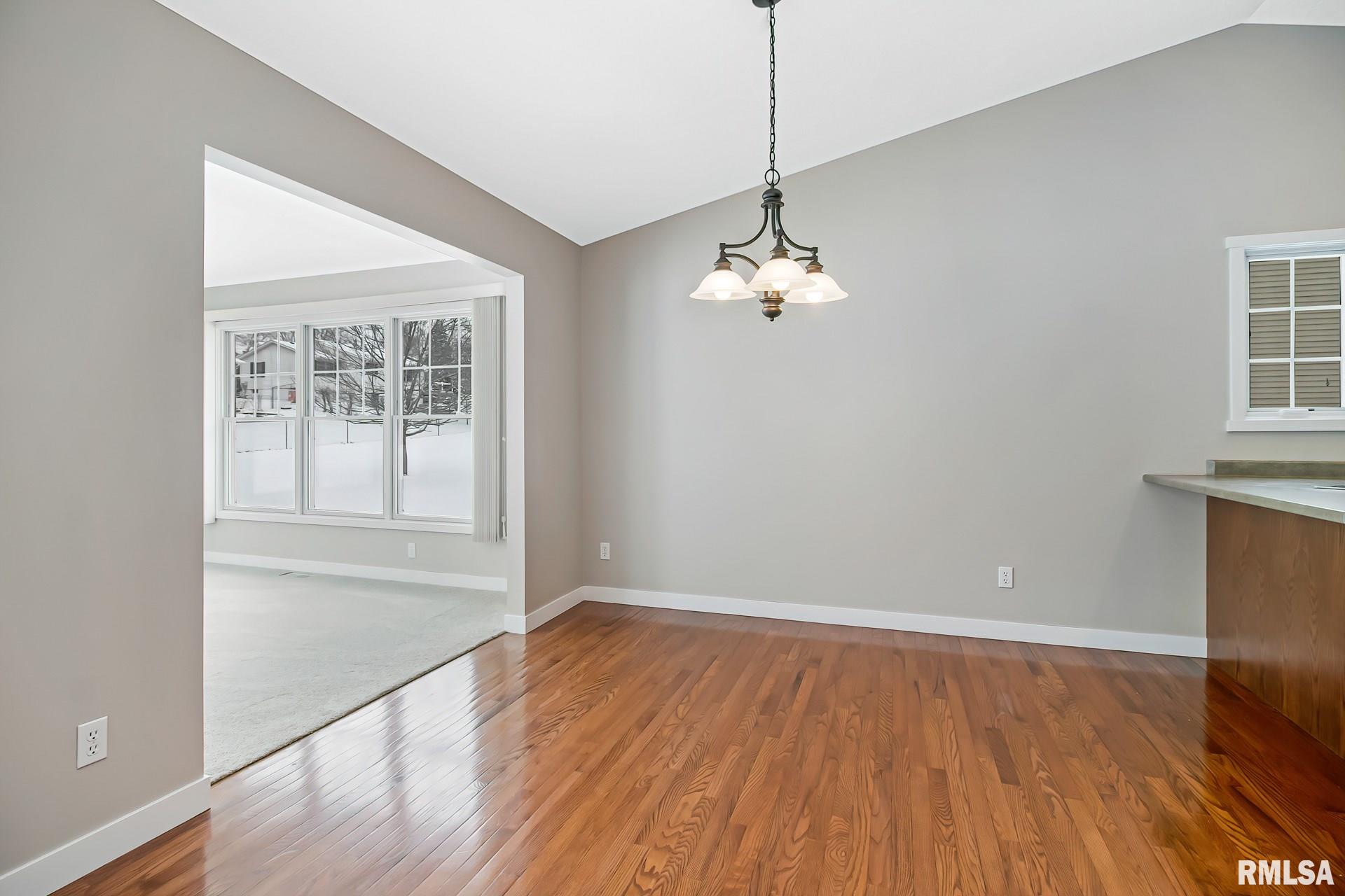 5732 Appleton Road Bettendorf, IA 52722 - Photo 13 of 25 Gallery Image 13
