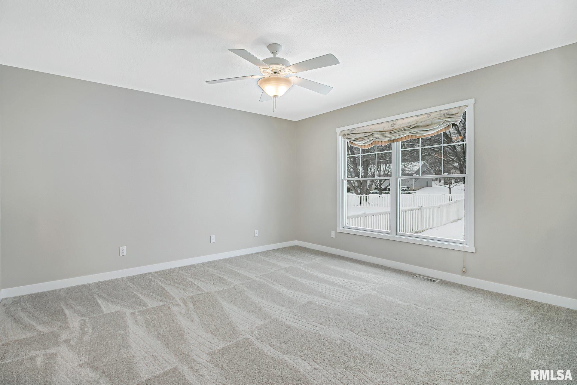 5732 Appleton Road Bettendorf, IA 52722 - Photo 18 of 25 Gallery Image 18