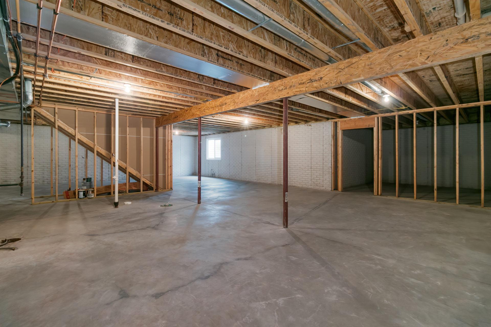 5732 Appleton Road Bettendorf, IA 52722 - Photo 23 of 25 Gallery Image 23