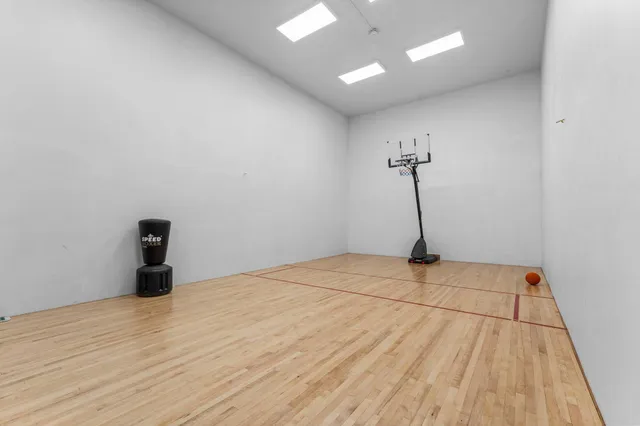 $140,000 | 4397 Wilshire Boulevard, Unit 204, Mound, MN 55364