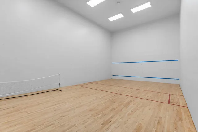 $140,000 | 4397 Wilshire Boulevard, Unit 204, Mound, MN 55364