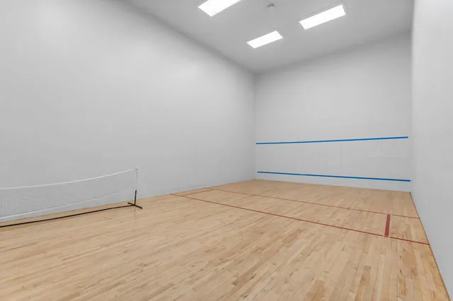 $140,000 | 4397 Wilshire Boulevard, Unit 204, Mound, MN 55364