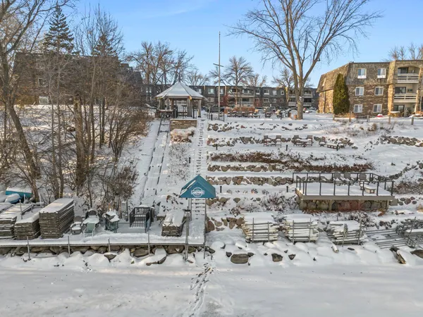 $140,000 | 4397 Wilshire Boulevard, Unit 204, Mound, MN 55364