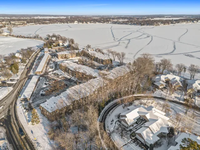 $140,000 | 4397 Wilshire Boulevard, Unit 204, Mound, MN 55364