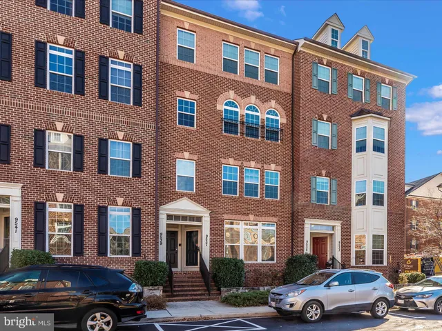 $425,000 | 9537 Hyde Place, Frederick, MD 21704