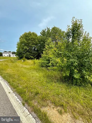a view of a building with an outdoor space