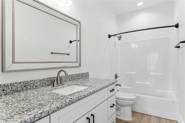 $1,800 | 106 Havana Street, Unit B, Belle Chasse, LA 70037