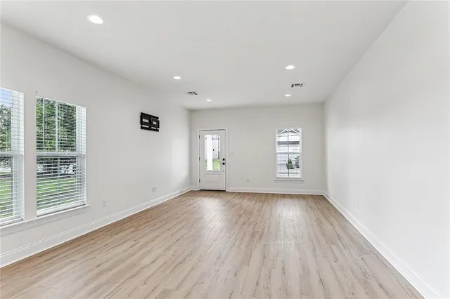 $1,800 | 106 Havana Street, Unit B, Belle Chasse, LA 70037