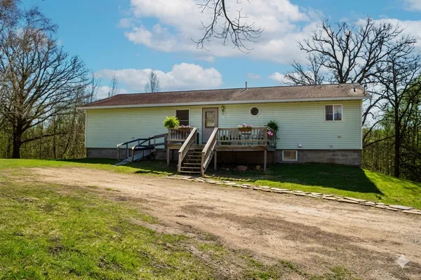 $299,900 | 38922 County 45, Laporte, MN 56461