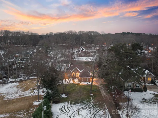 $2,100,000 | 388 Ponderosa Circle, Mooresville, NC 28117