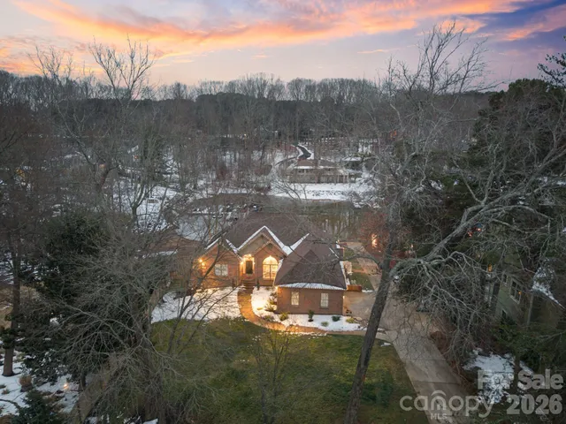 $2,100,000 | 388 Ponderosa Circle, Mooresville, NC 28117