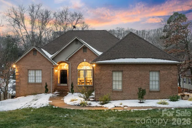 $2,100,000 | 388 Ponderosa Circle, Mooresville, NC 28117