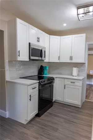 $3,100 | 250 Northwest 14th Way, Unit 250, Dania Beach, FL 33004