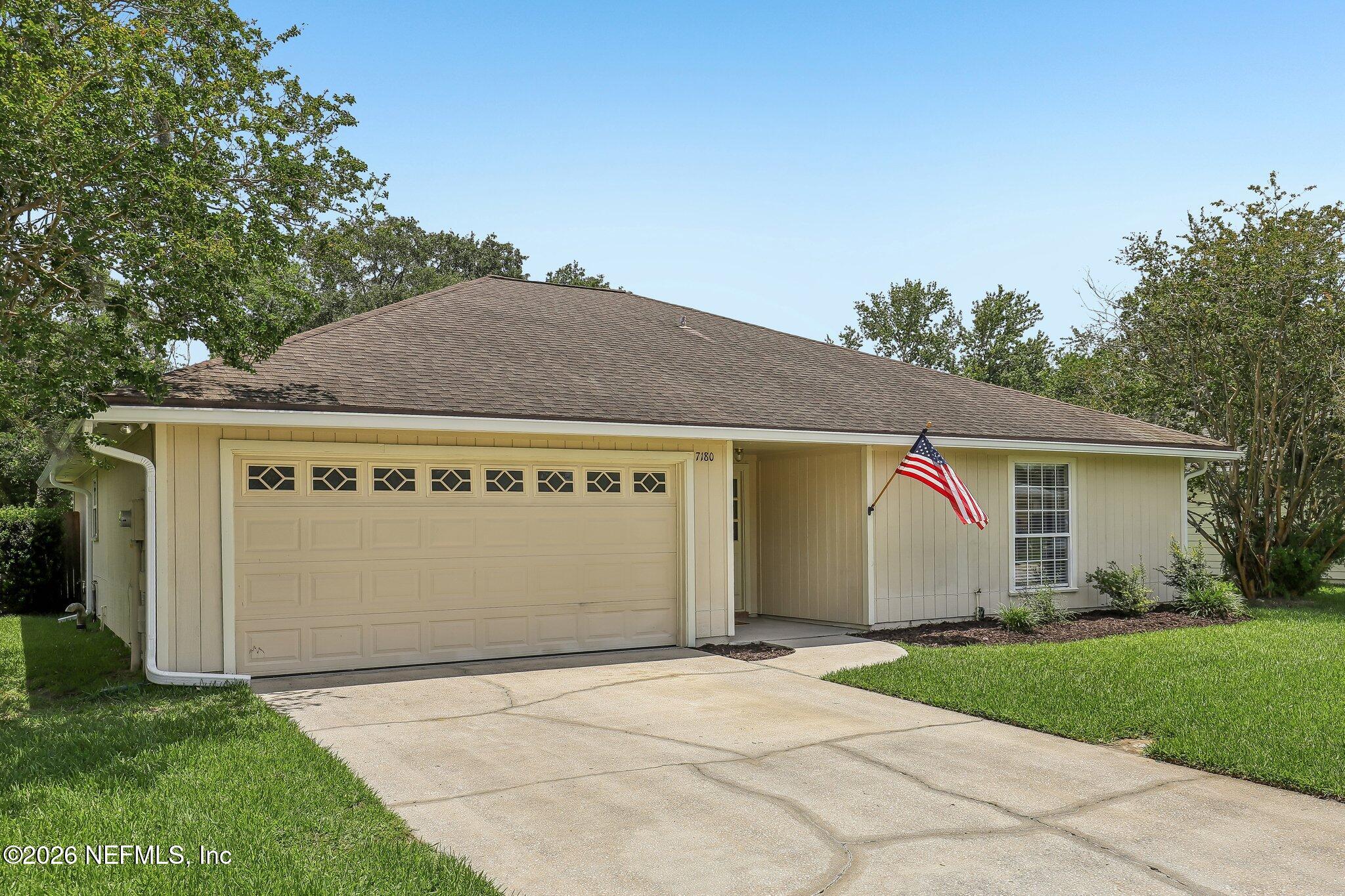 7180 Ridgeglen Court Jacksonville, FL 32216 - Photo 35 of 53 Left Front