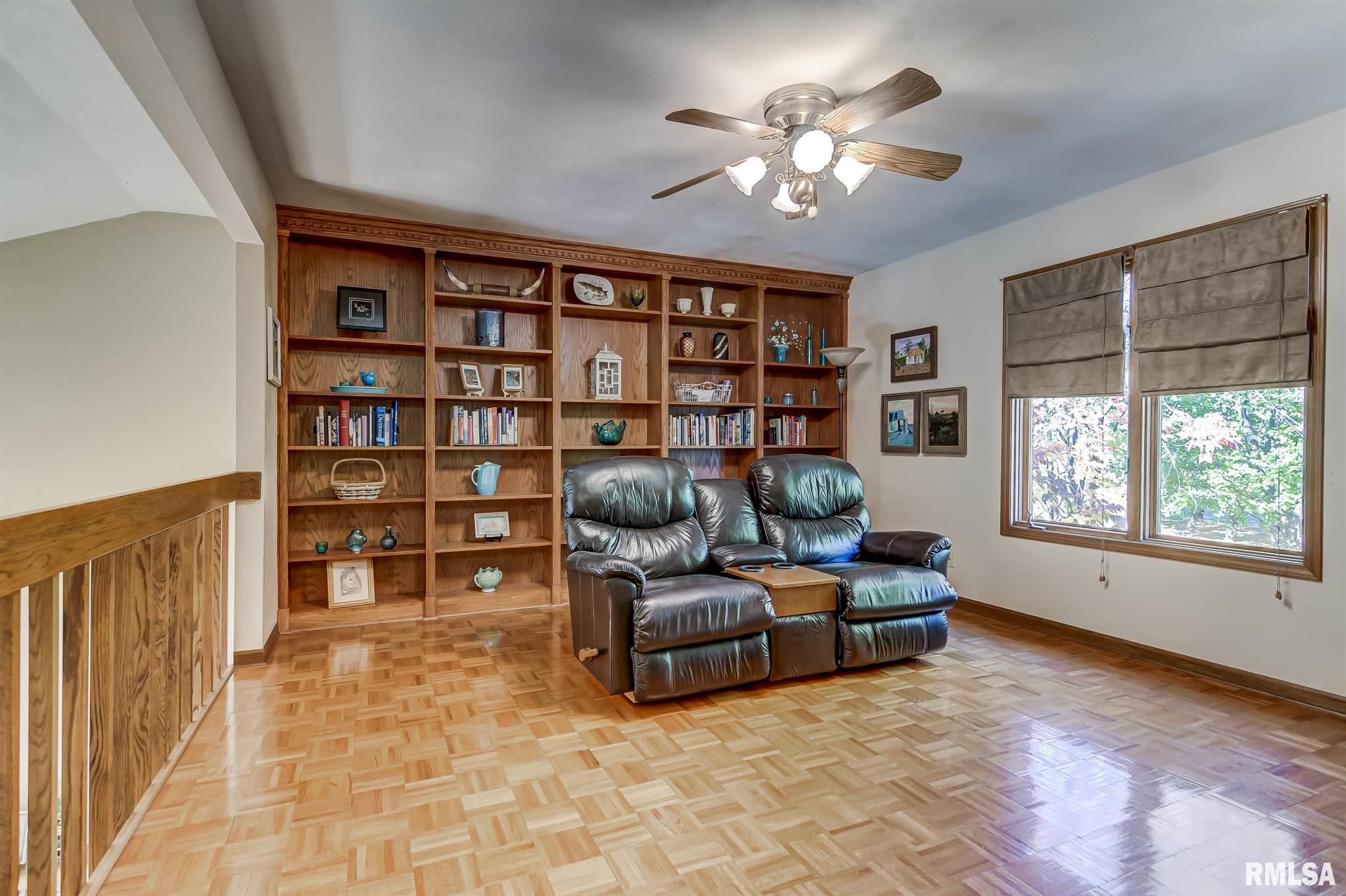 1808 South Cog Mill Springfield, IL 62704 - Photo 21 of 36 Gallery Image 21