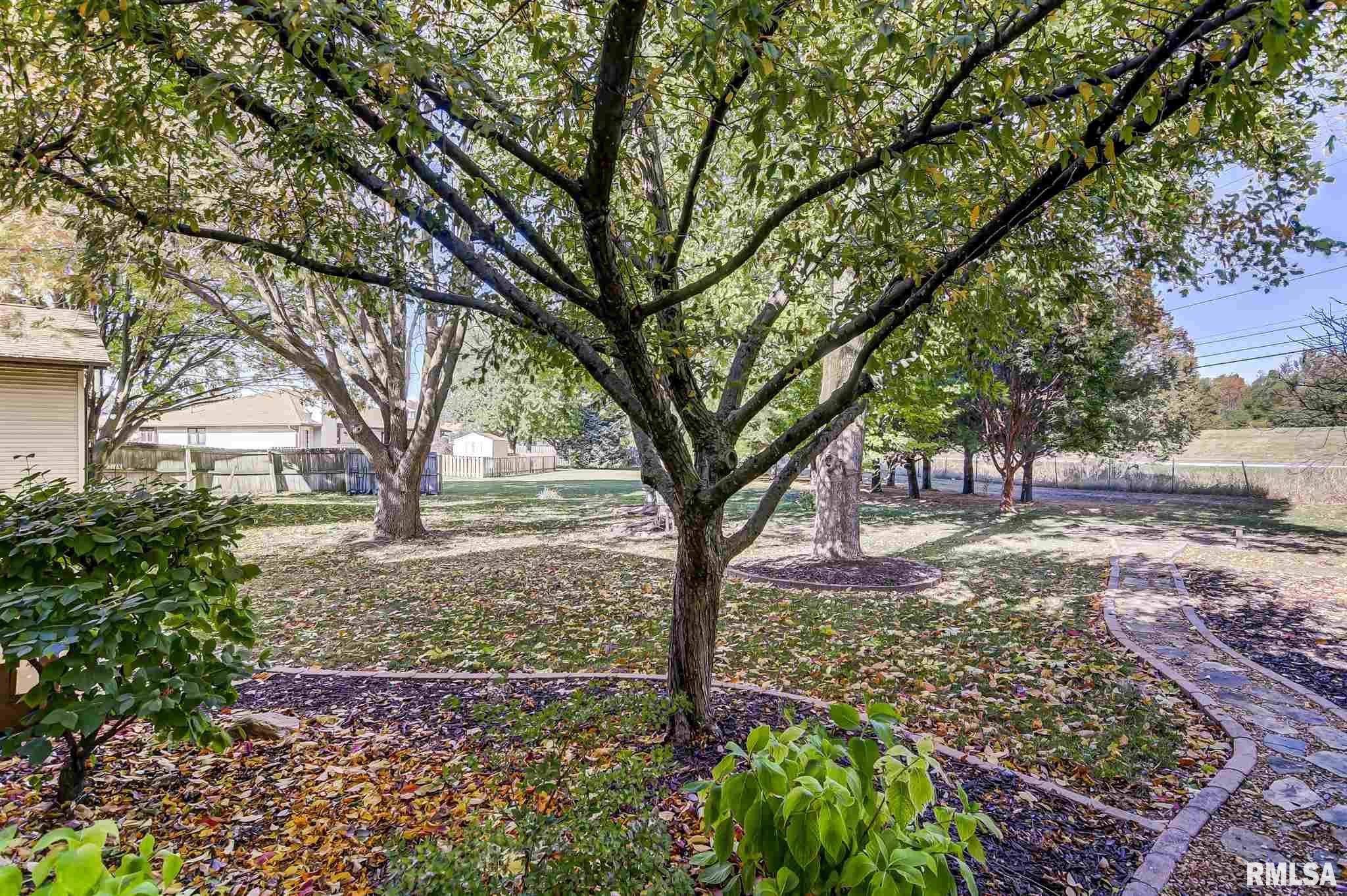1808 South Cog Mill Springfield, IL 62704 - Photo 36 of 36 Gallery Image 36