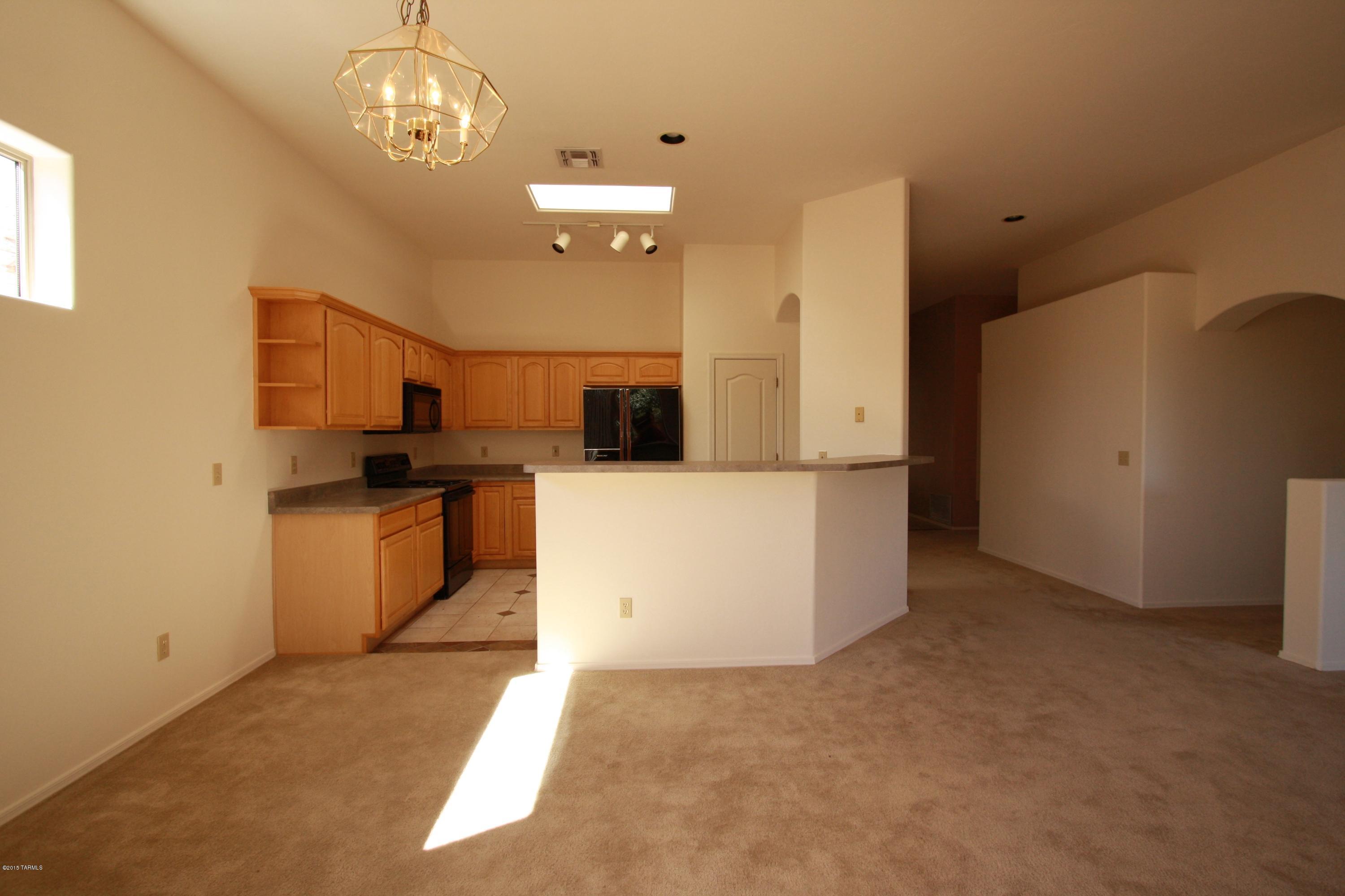 5206 North Canyon Rise Place Tucson, AZ 85749 - Photo 8 of 23 Dining Area